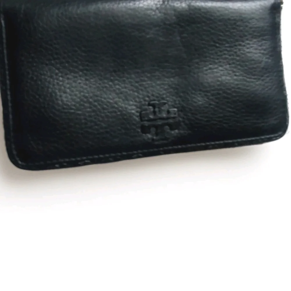 Tory Burch Taylor Zip Around Continental Black Long Pebble Leather Wallet 8x5in